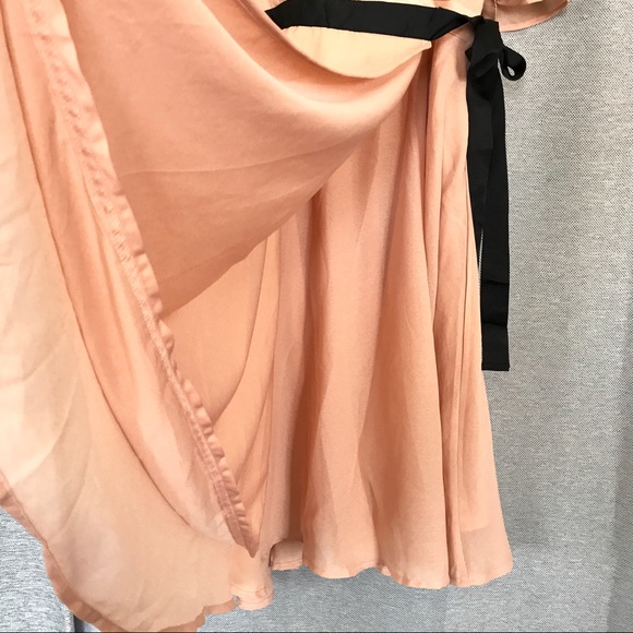 Flowy Drape Over Dress - Picture 4 of 4
